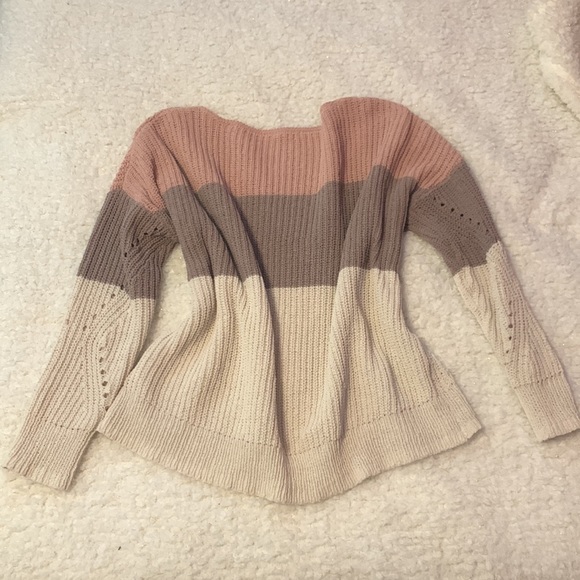 Maurice’s sweater - Picture 5 of 5